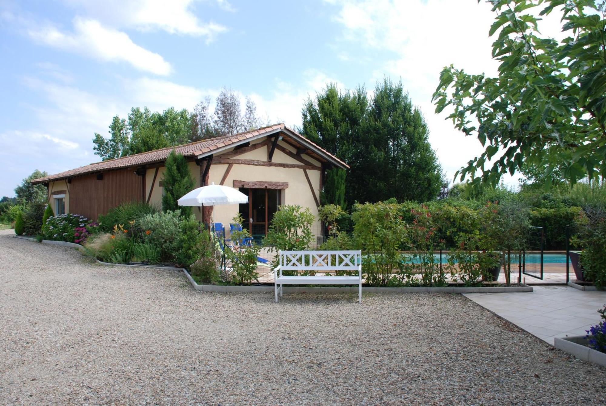 Chambres D'Hotes Du Clos Semper Felix Sainte-Bazeille Exterior photo